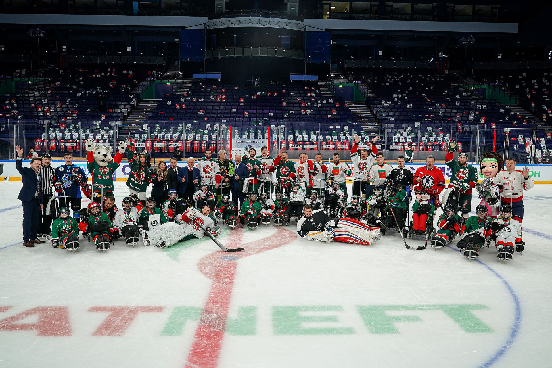 Игроки «Ак Барса» приняли участие в благотворительном матче «Хоккей каждому». 13.02.2021