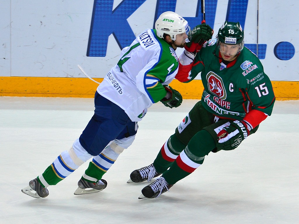 Хк с юлаев. Кольцов хоккей 2007.