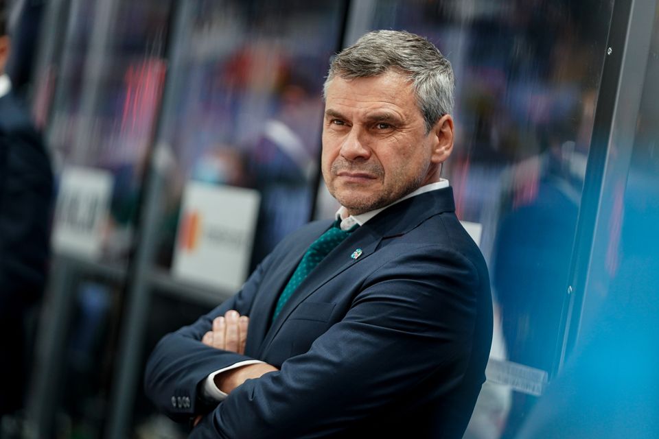 Тренер АК Барса по хоккею 2021