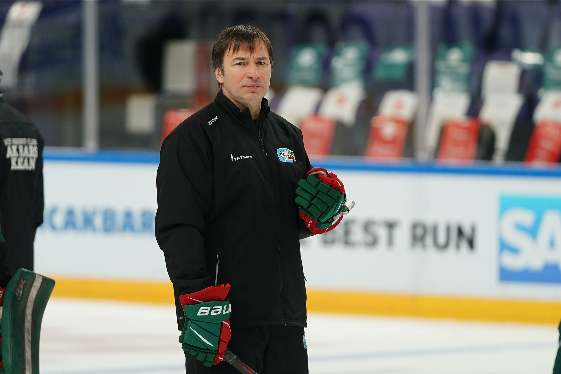 Александр Перов хоккеист